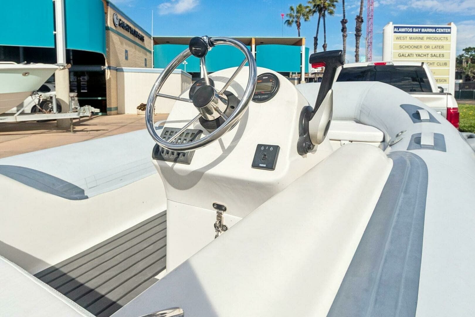 2000 Sea Ray 370 Express Cruiser "Sandie Lee"