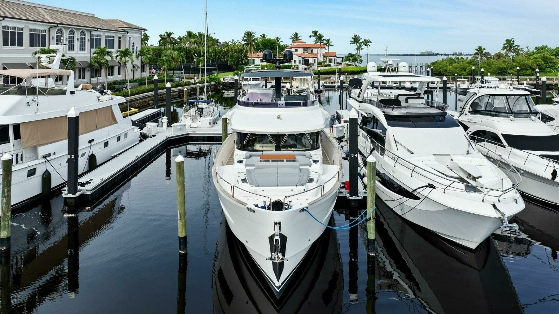 2021 Sirena 64- DESTIN-E- Bow