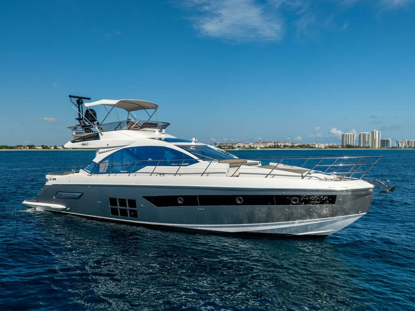 Azimut 60 - Azure - Profile