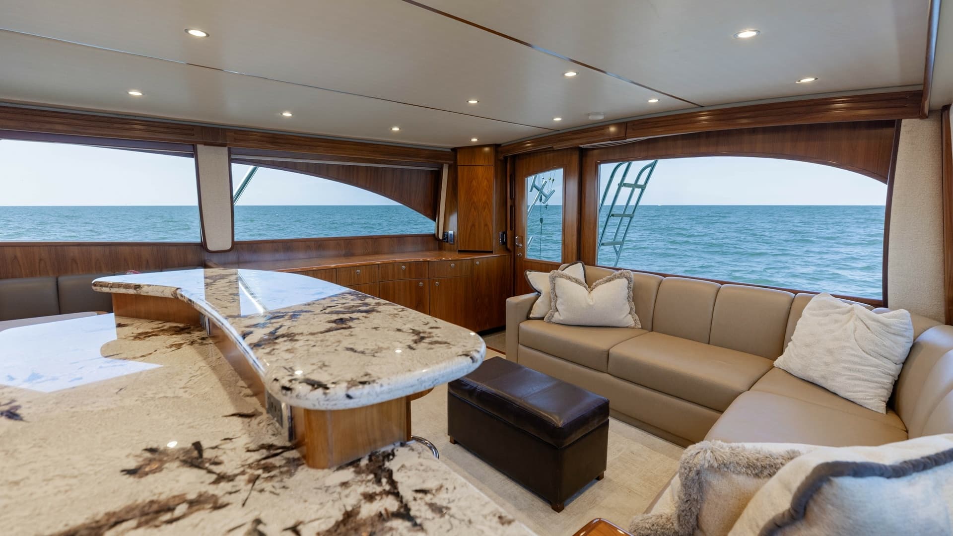 Salon with Ocean View and Seating