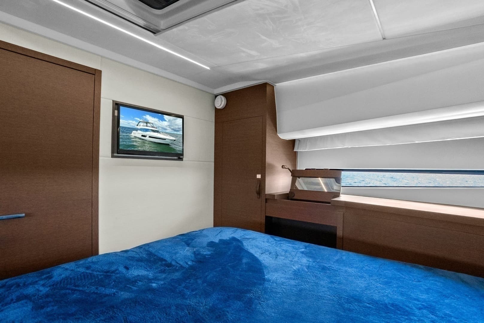 2020 Prestige 460 Flybridge