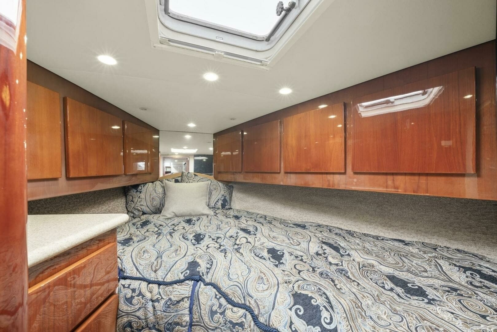 2006 Buddy Davis 48 Express PALE HORSE