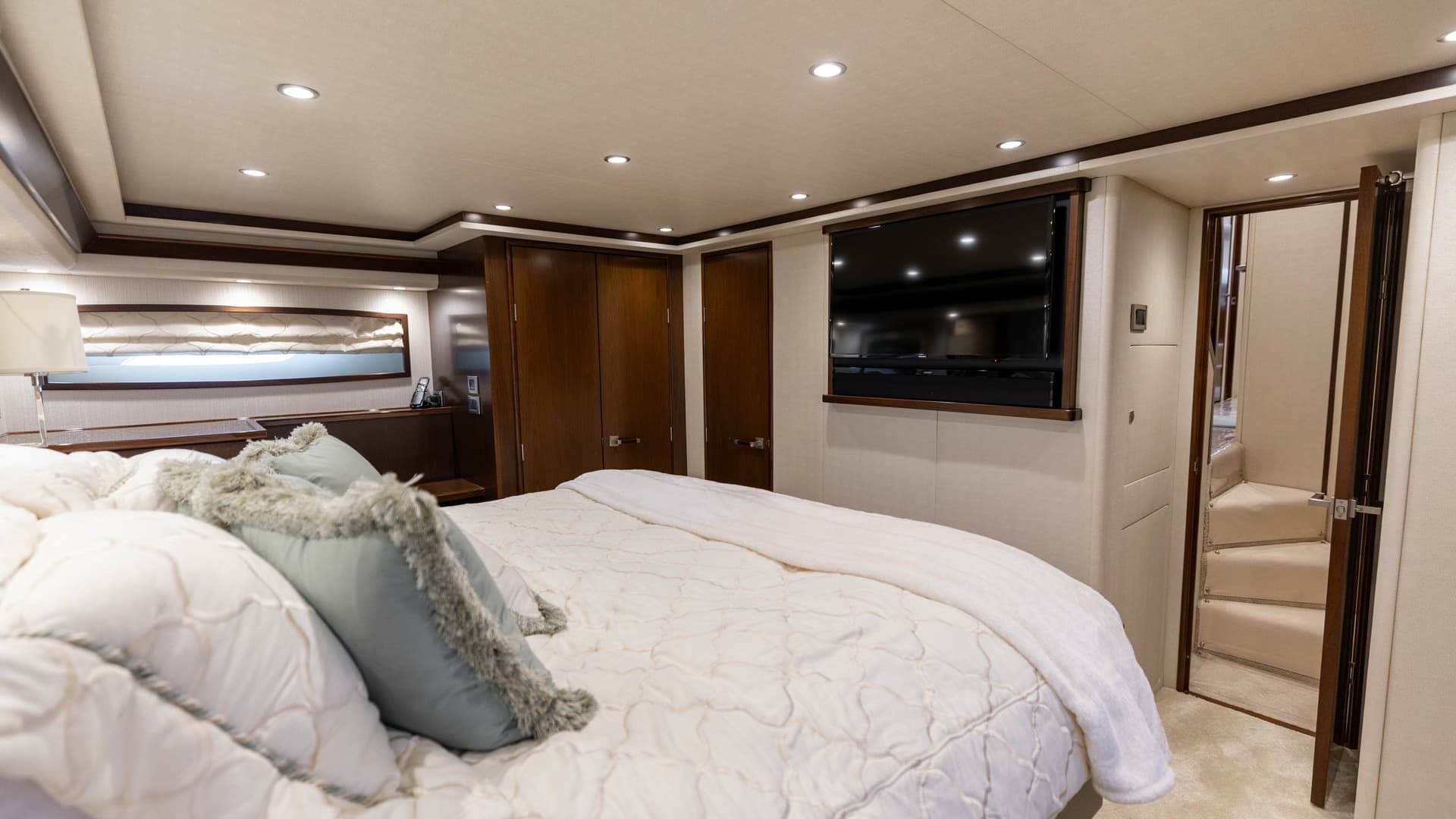 2015 Viking 76 Enclosed Bridge- CHULA- Master Stateroom