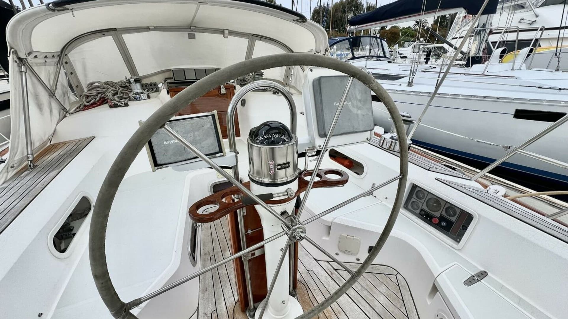 1999 Sabre 402 Sailboat  - VELA DARE II