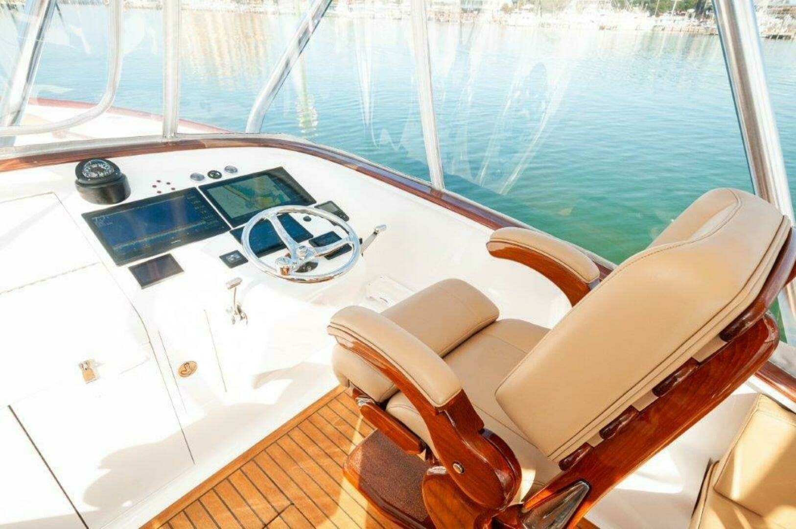 2024 Maverick Yachts Costa Rica 36 Walkaround- GAME ON- Helm