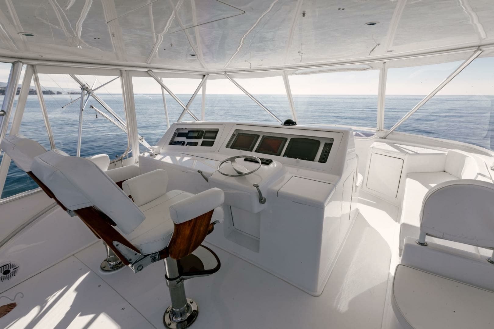 2003 Viking 56 Convertible - SECTACULAR BID