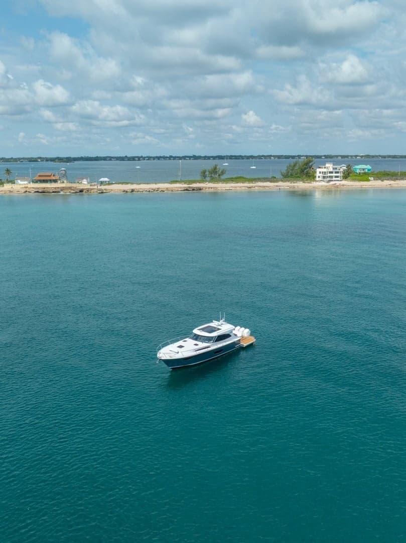 Eclipse 50 - STINGRAY GRAY - Exterior Profile
