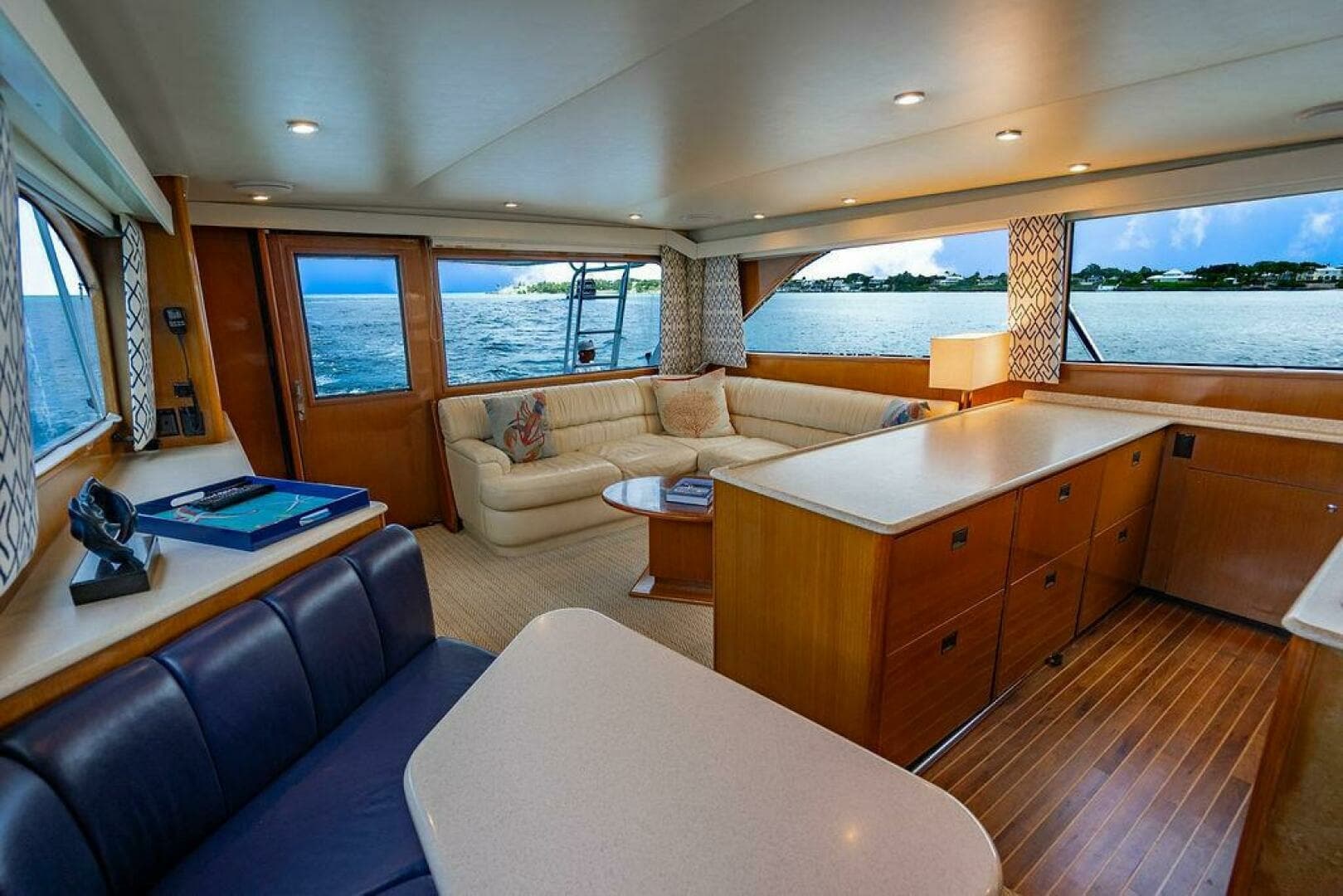 1999 Viking 55 Convertible