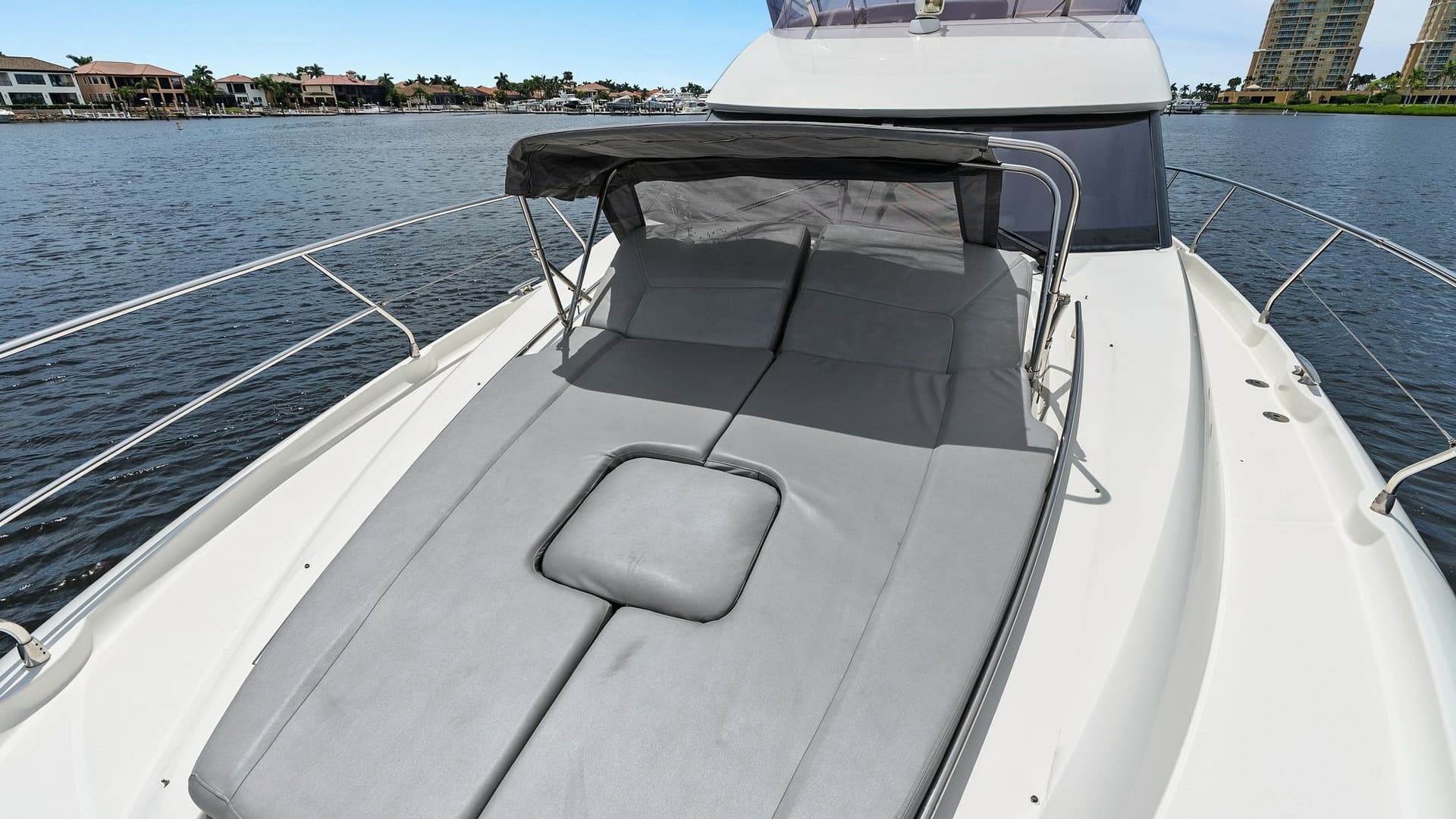 Spacious Foredeck Sunpad Area