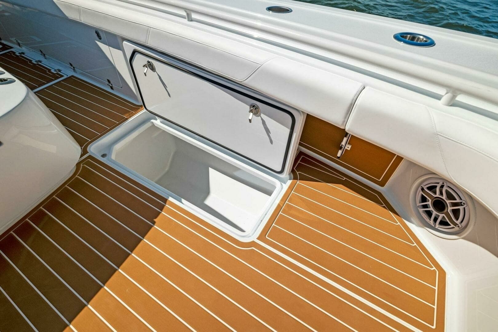 2022 40 Barker Boatworks HPC 