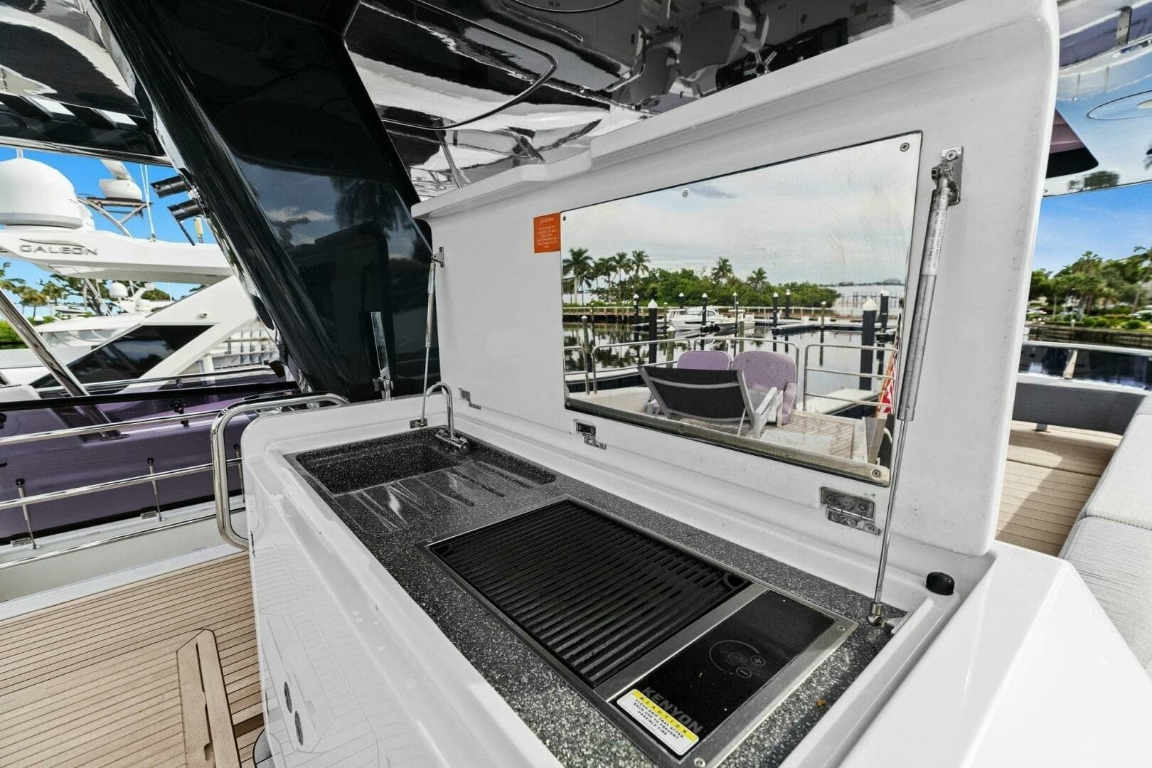 2021 Sirena 64- DESTIN-E- Flybridge