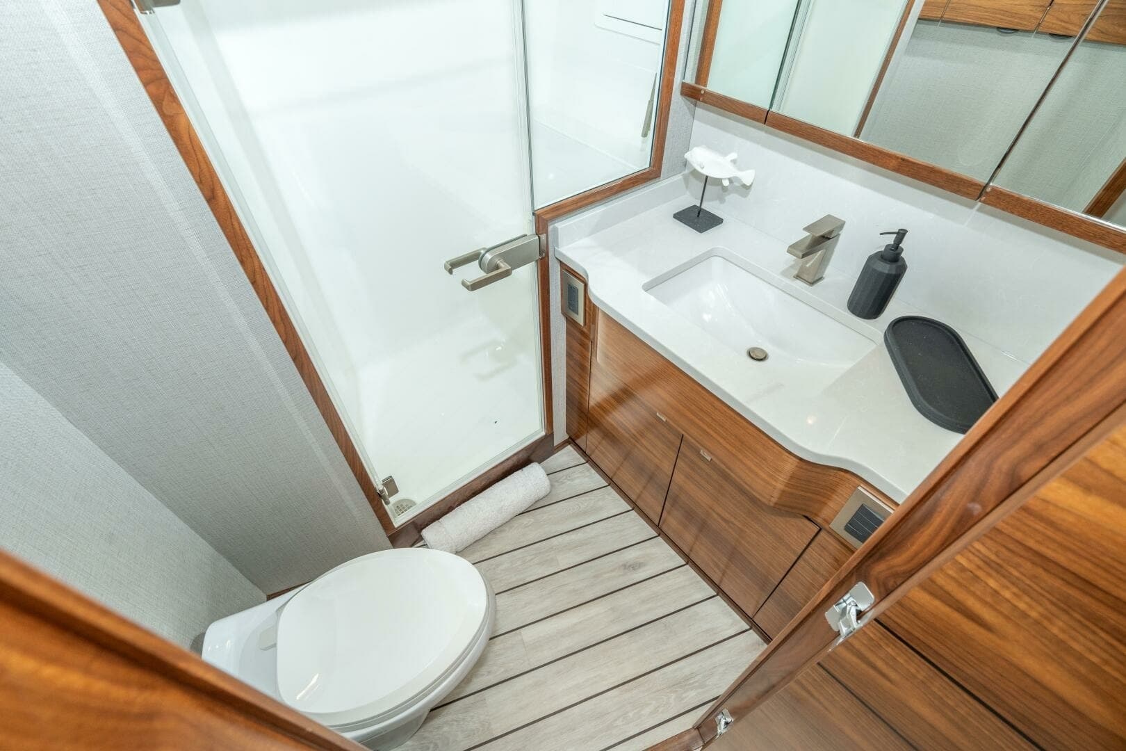 2025 Viking 90C "Zatara" 