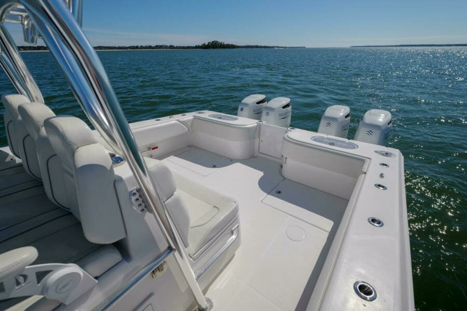 SeaHunter 38 Reel Escape- Cockpit