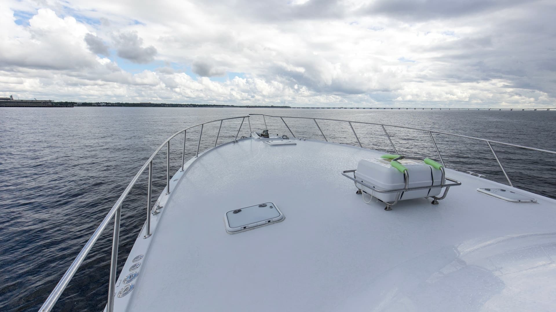 1999 Hatteras 60 Enclosed Bridge Better Days Bow Deck (2)