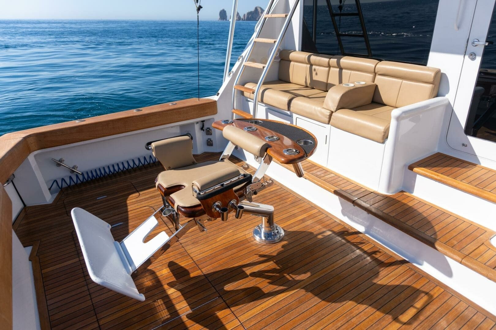 2001 Hatteras 60 Convertible - Sinyorita Salada