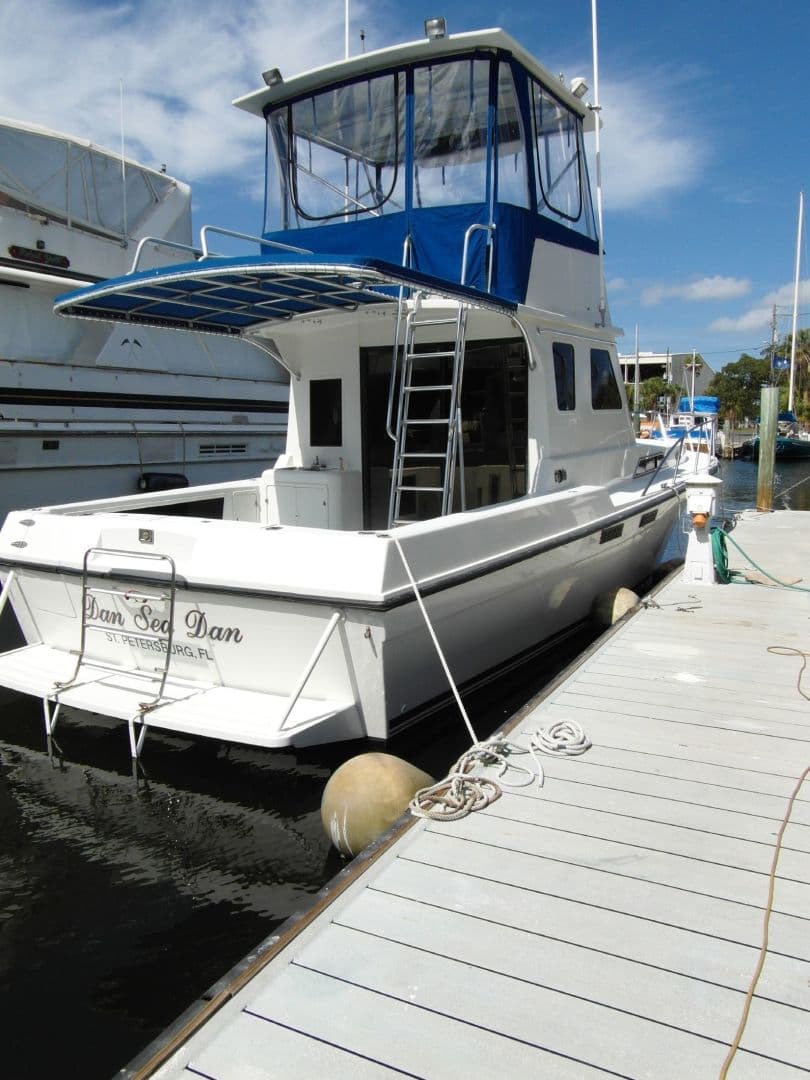1995 Sportfish Starboard Stern