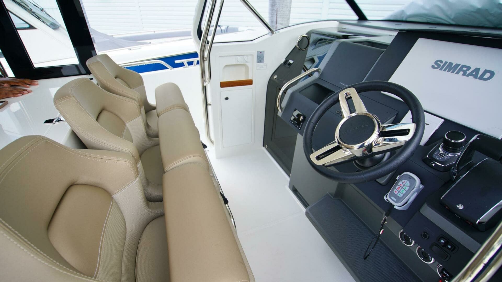 Nimbus Tender 11 - Helm