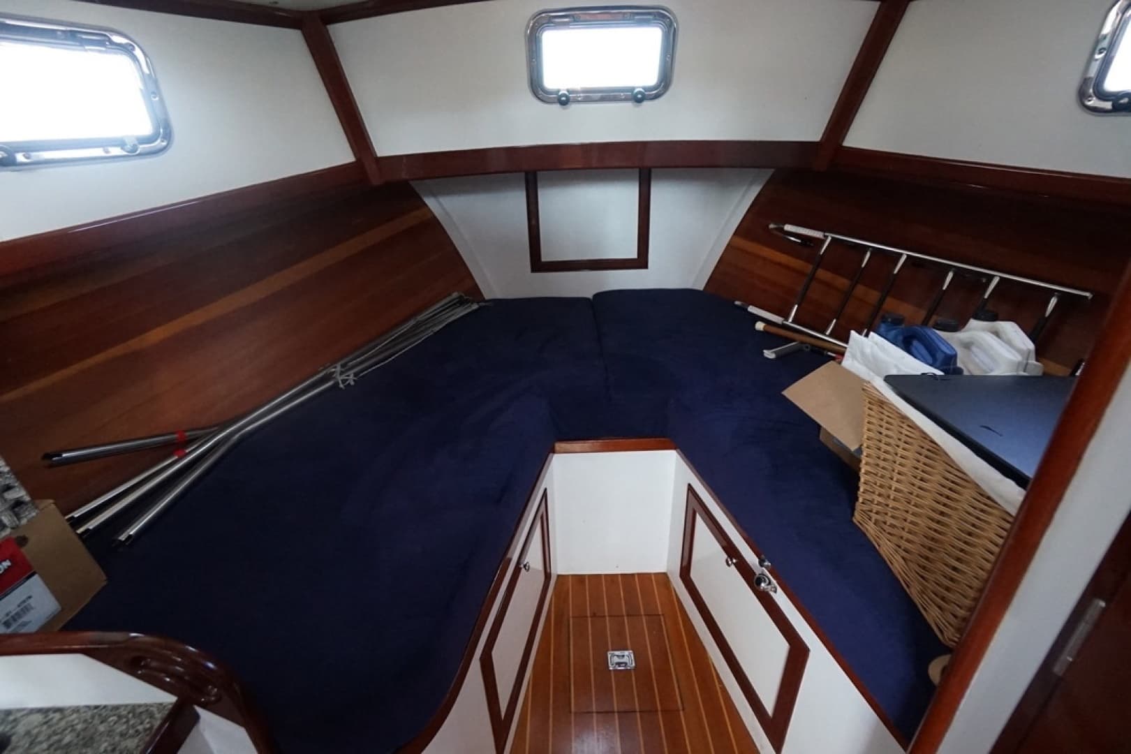 Rowe 36' Salty Dog - Interior Cabin