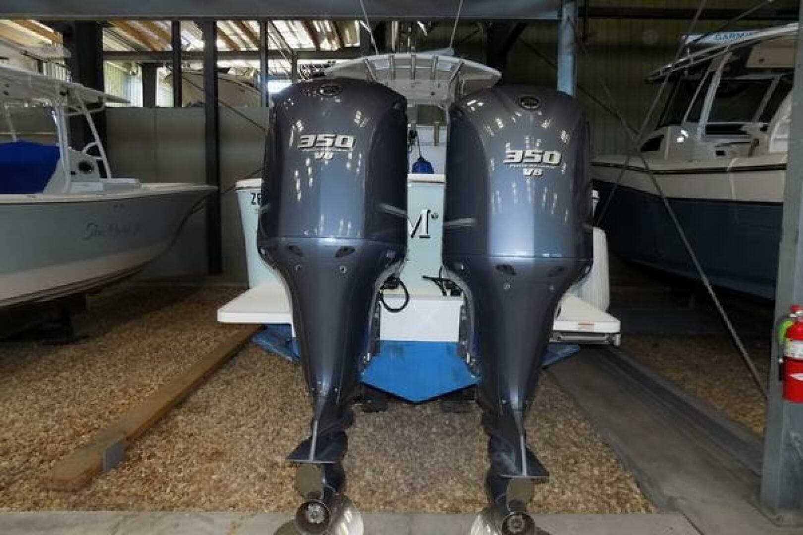 Regulator 34 - WIN PER DAY - Twin Yamaha Engine
