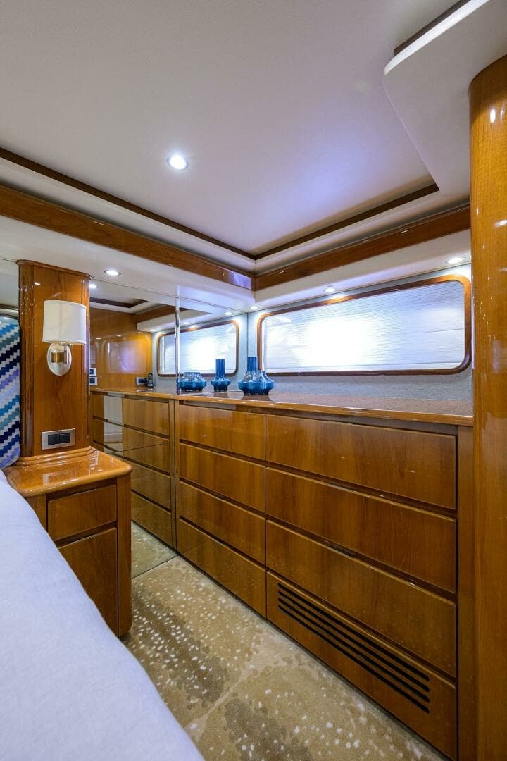Master Stateroom Seating & Closet