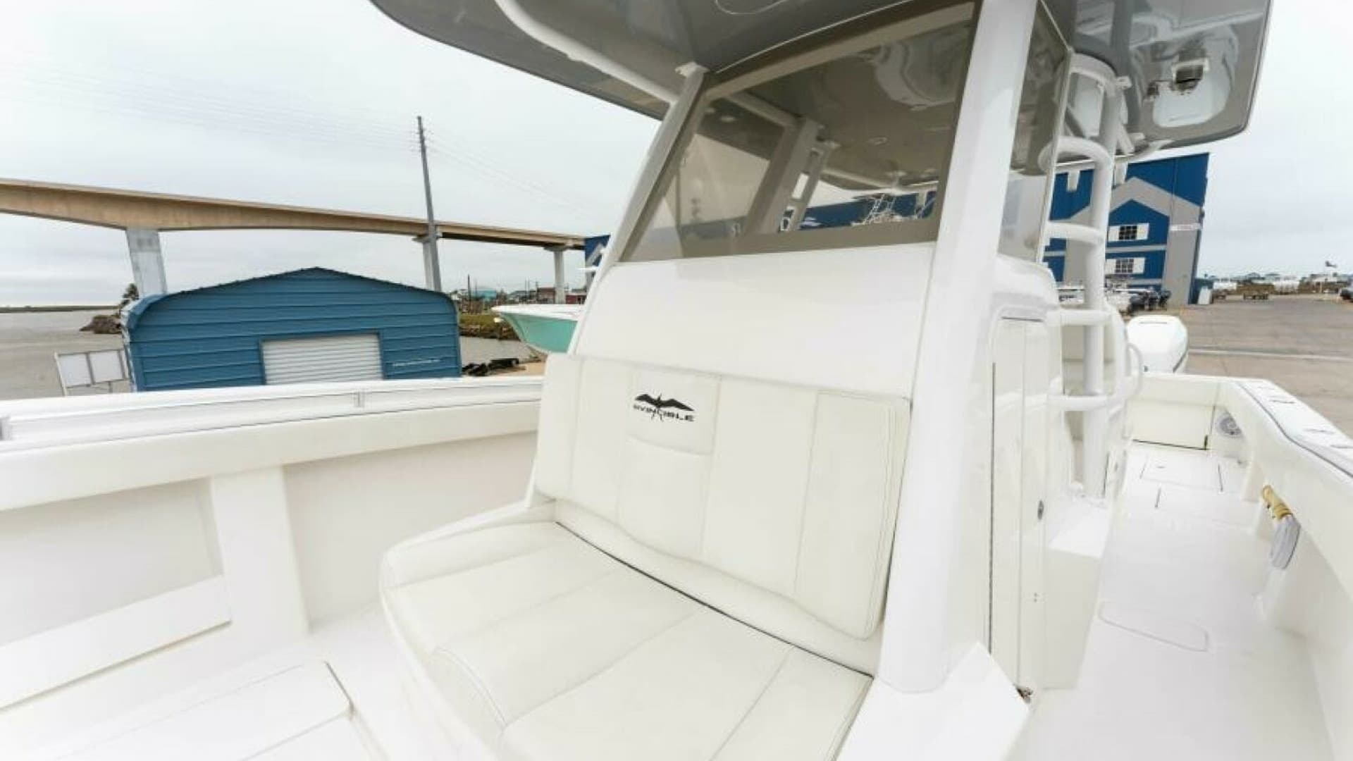 2019 Invincible 39 Open