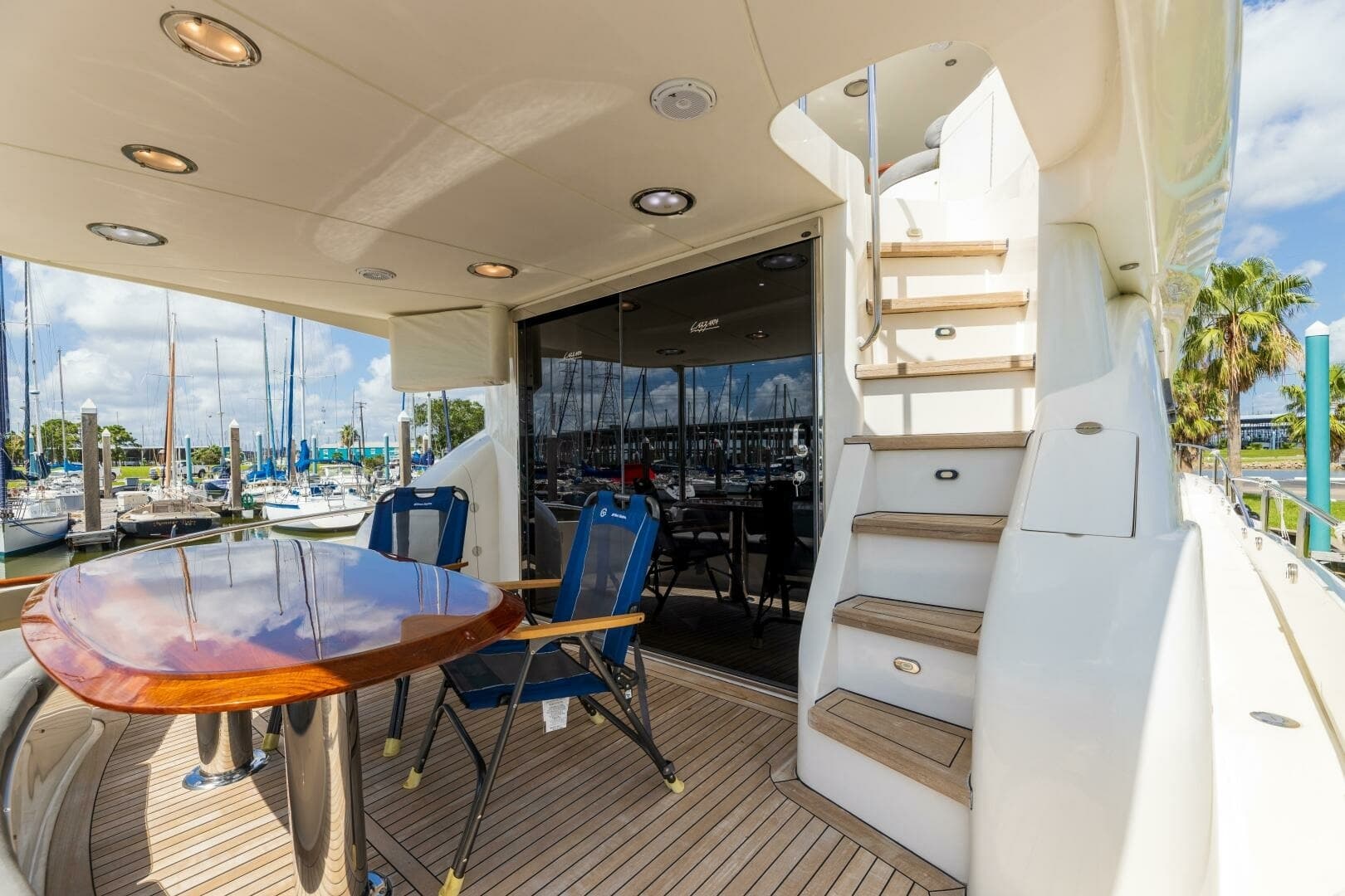 2007 Lazzara 74 Motor Yacht Kathleen
