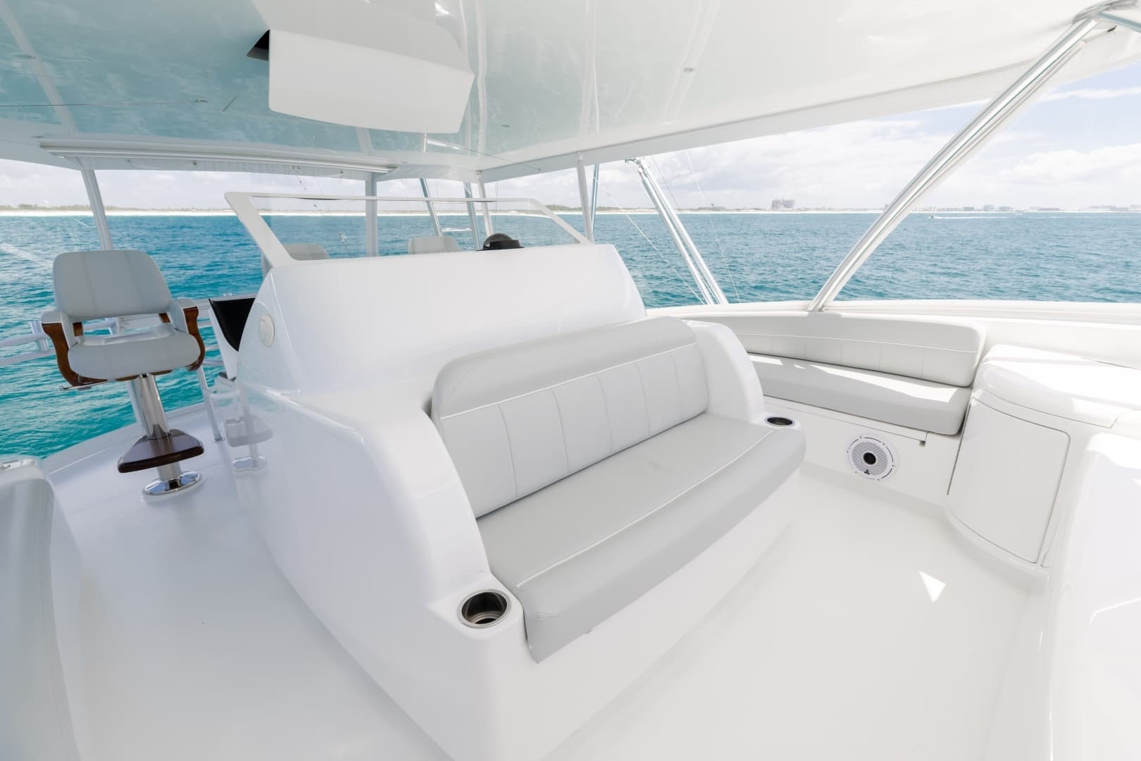 2023 Viking 72 Convertible- TEAM SUPREME- Helm Seating