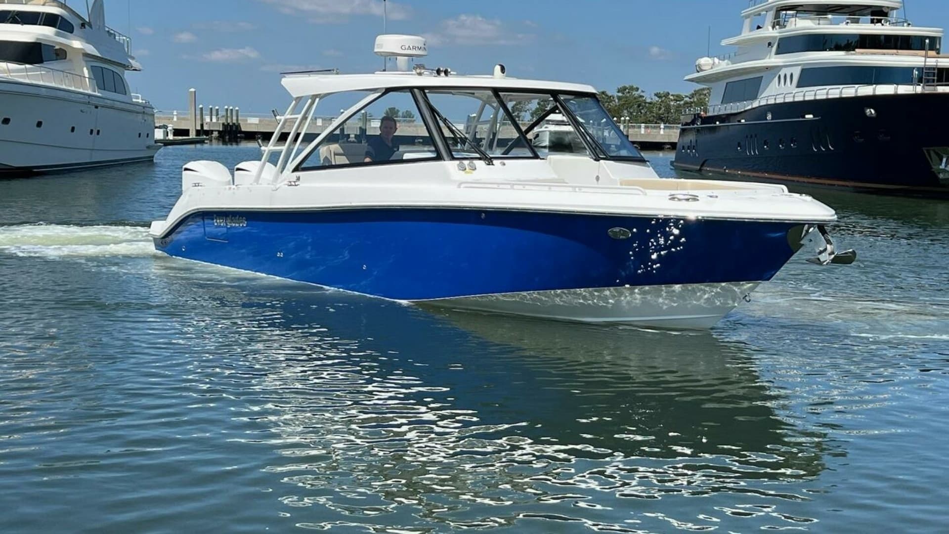 2019 Everglades 340 Dual Console "Solamare"-