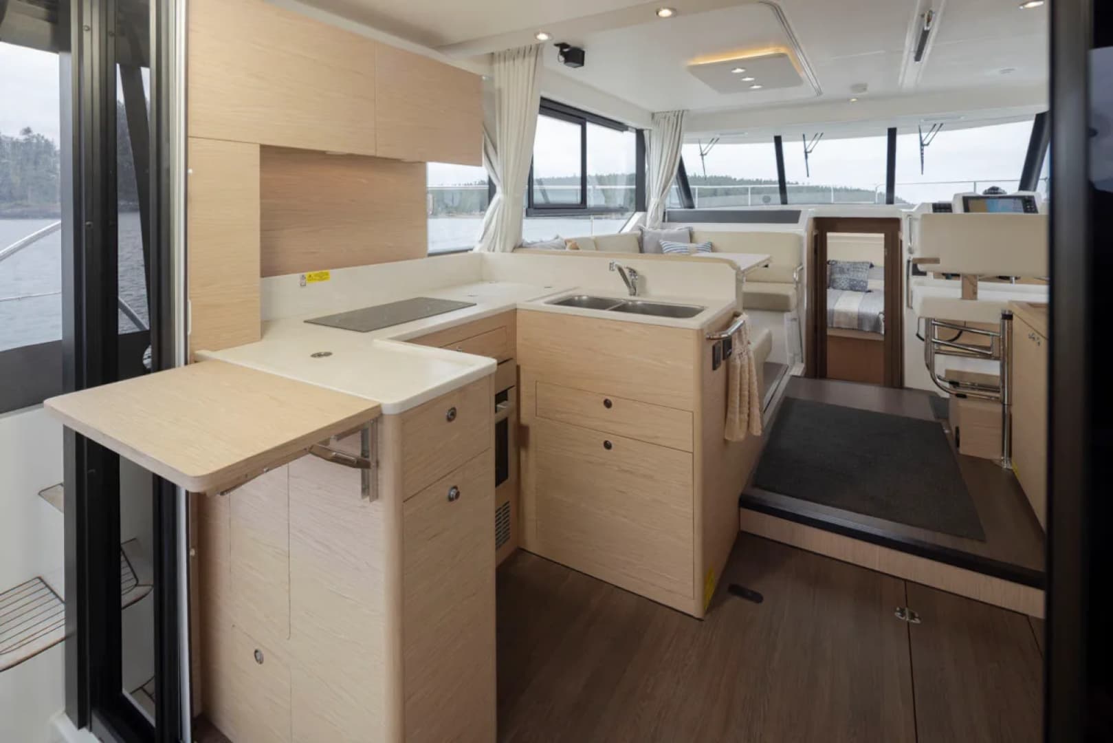 2022 Beneteau Swift Trawler 41