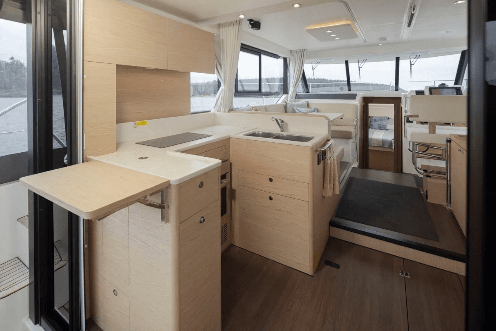 2022 Beneteau Swift Trawler 41