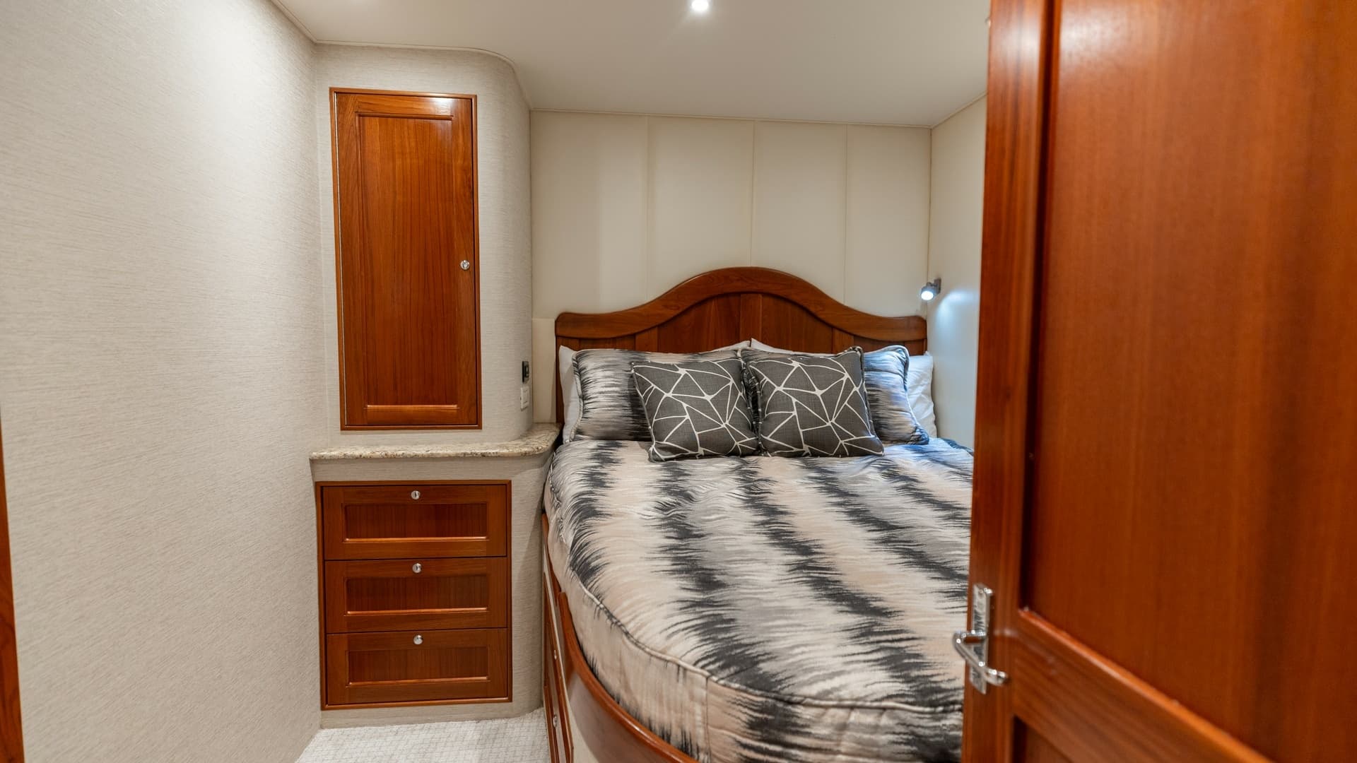 Guest Stateroom with Double Berth