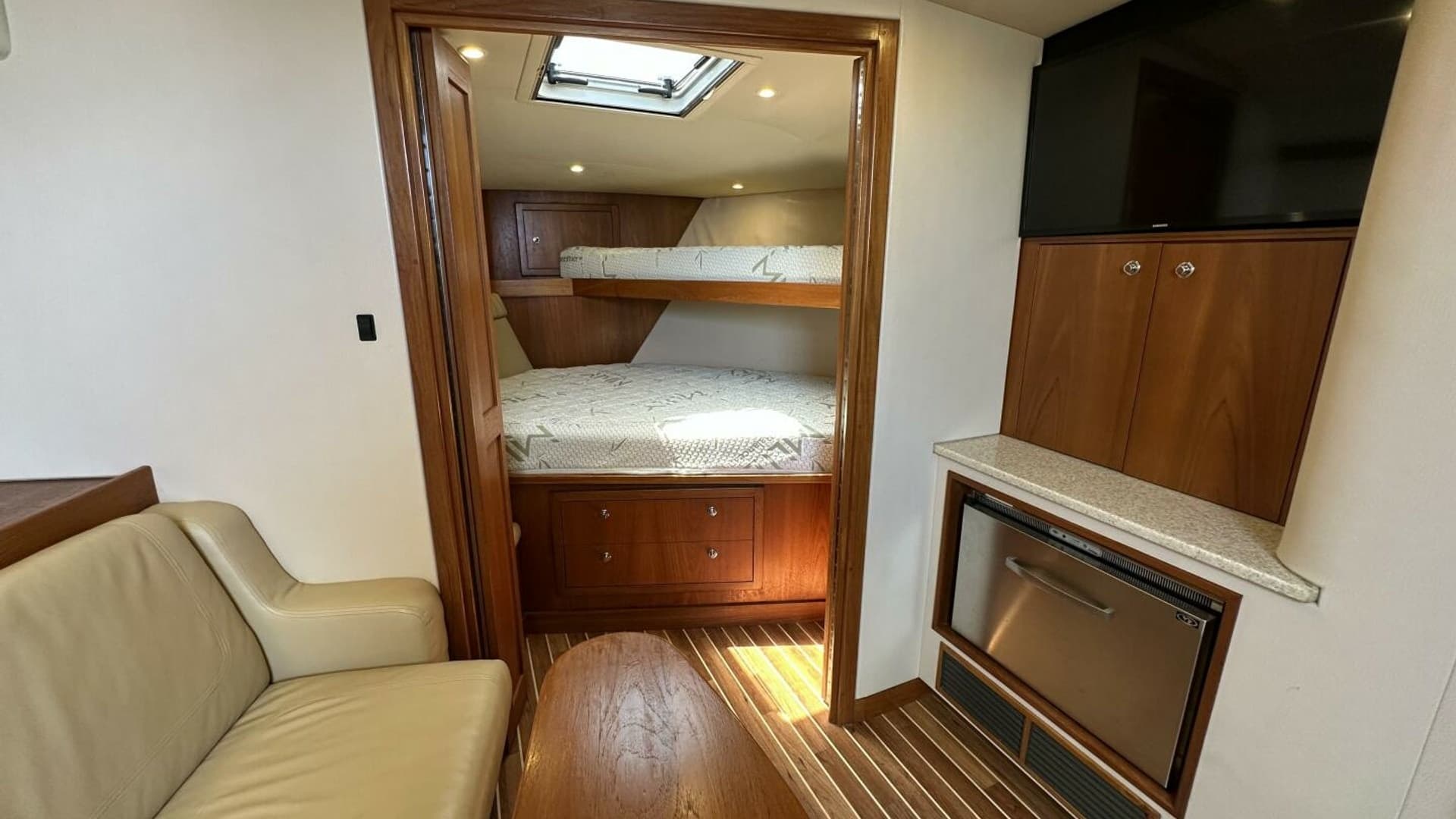 2007 Albemarle 360 Express - "SQUID INC"