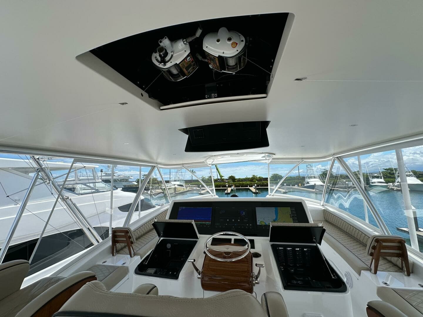 2025 82 Viking Convertible Boujie Bridge (5)