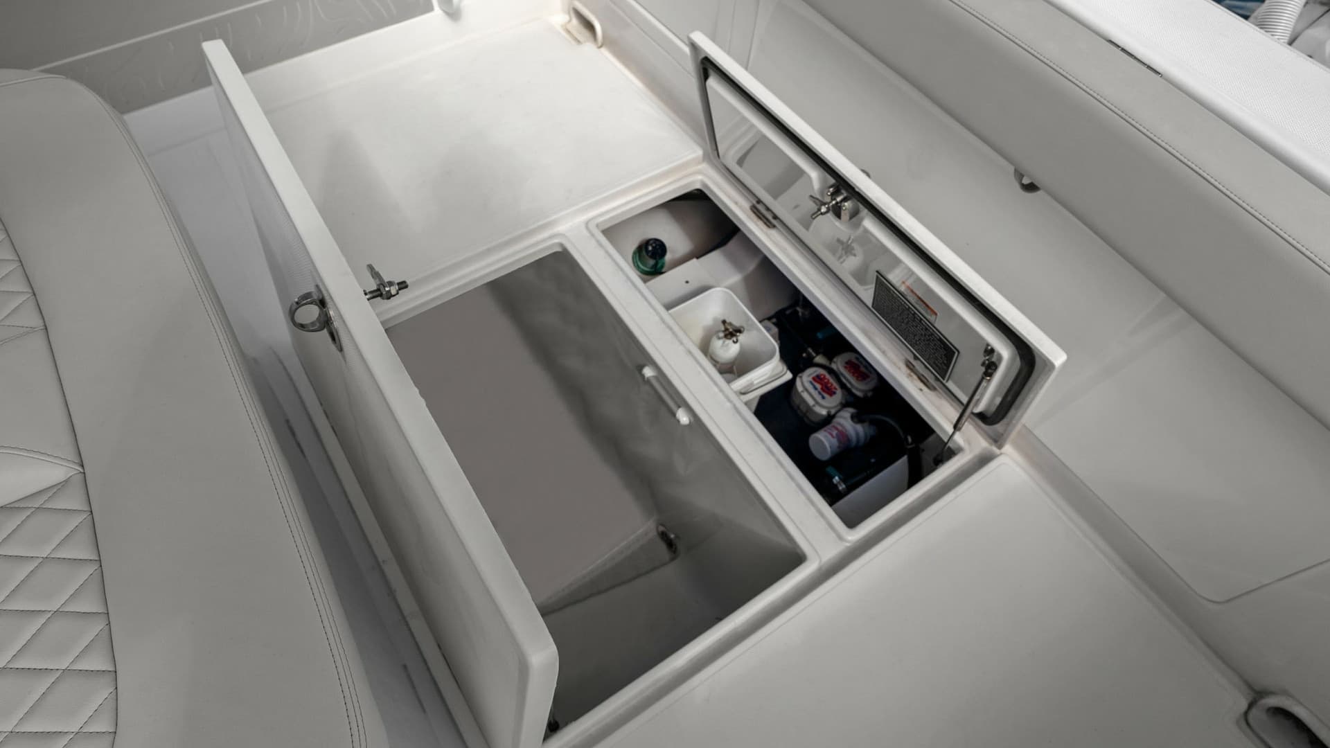 Cockpit Storage and Refrigeration
