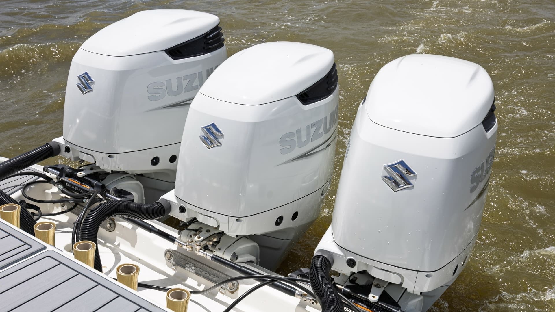 Triple Suzuki Outboard Engines