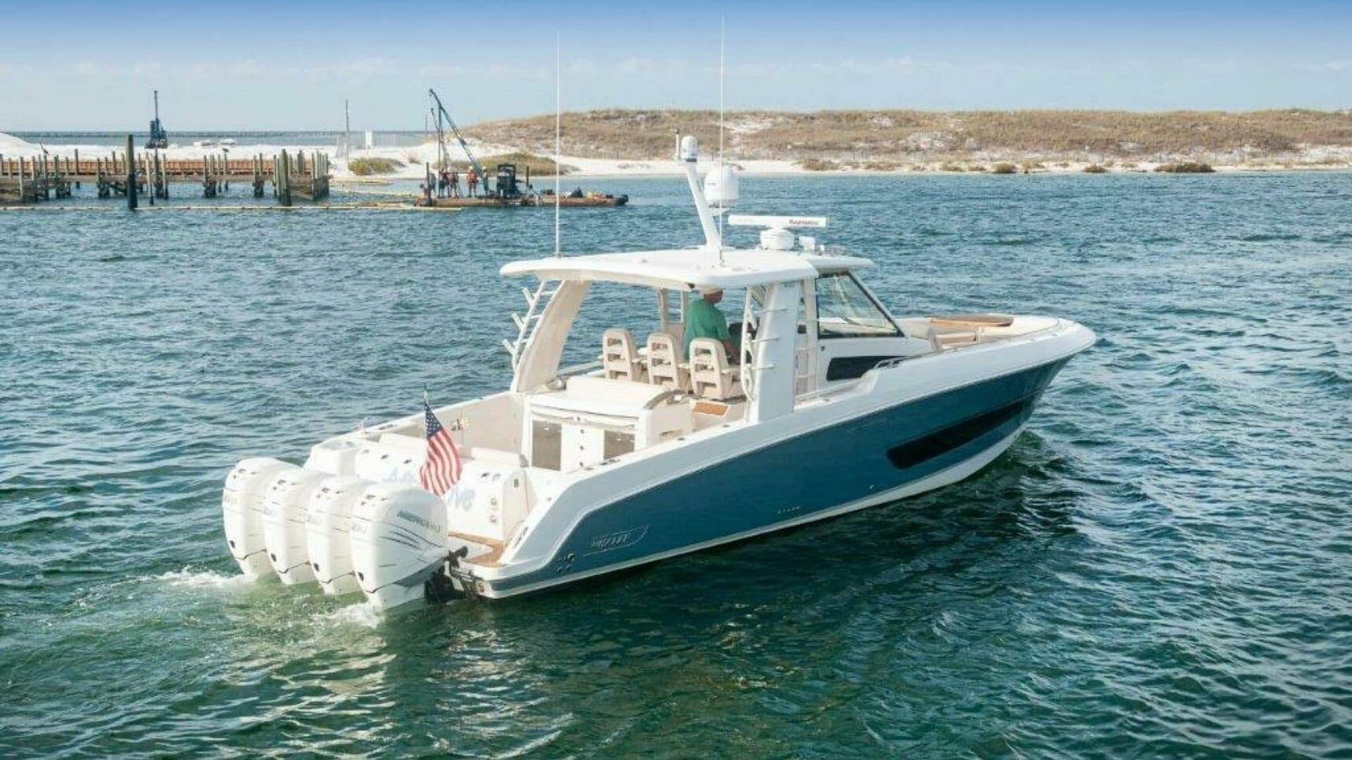 2018 42 Boston Whaler 420 Outrage The Tyder II Engines (3)