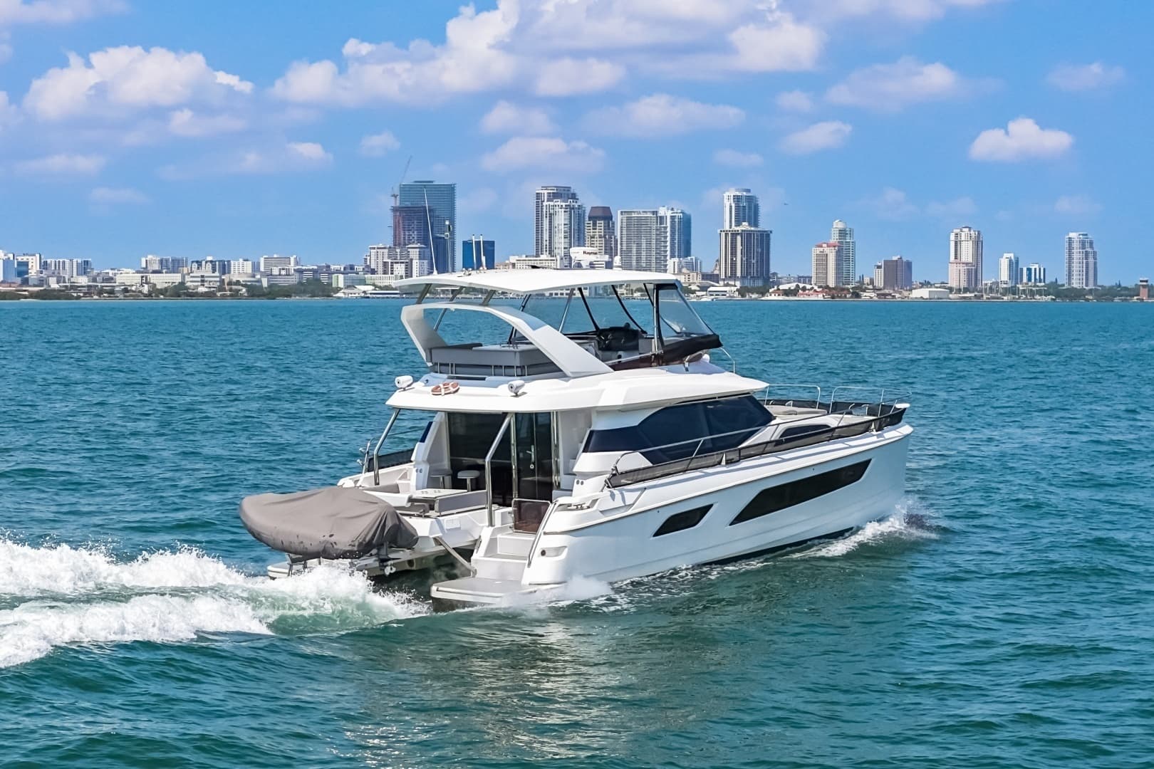 2021 44 Aquila MY Memories Not Dreams Starboard Profile