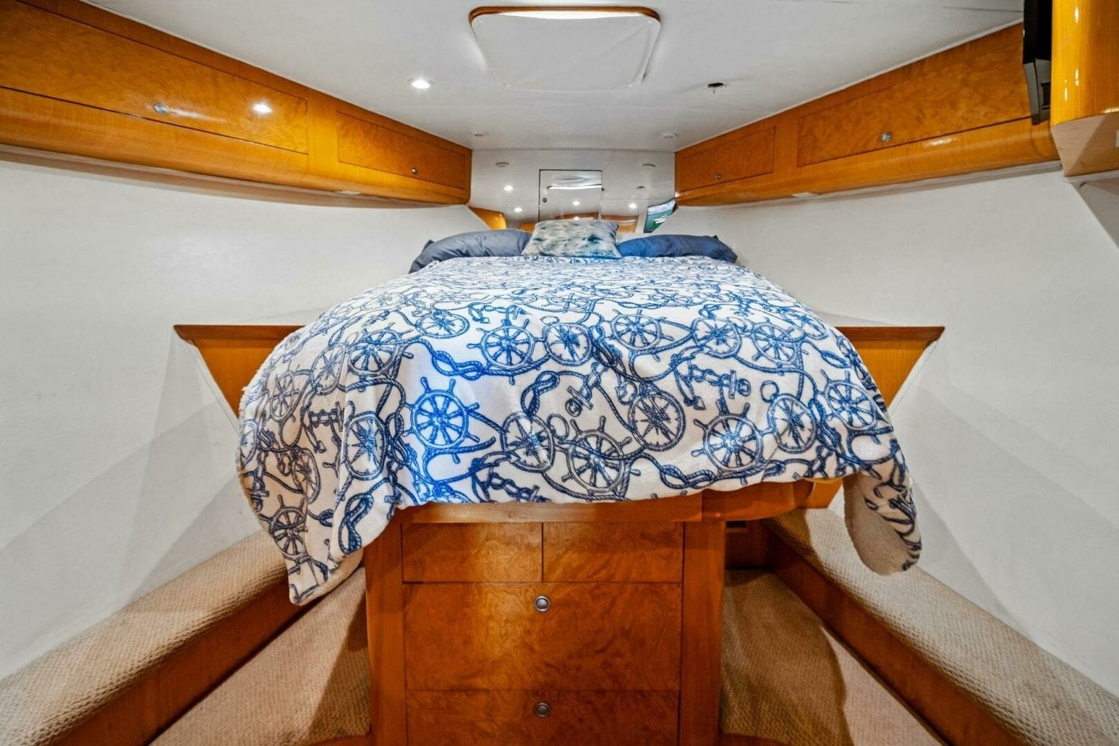 1999 Buddy Davis 52 Express 'Miss Josie'