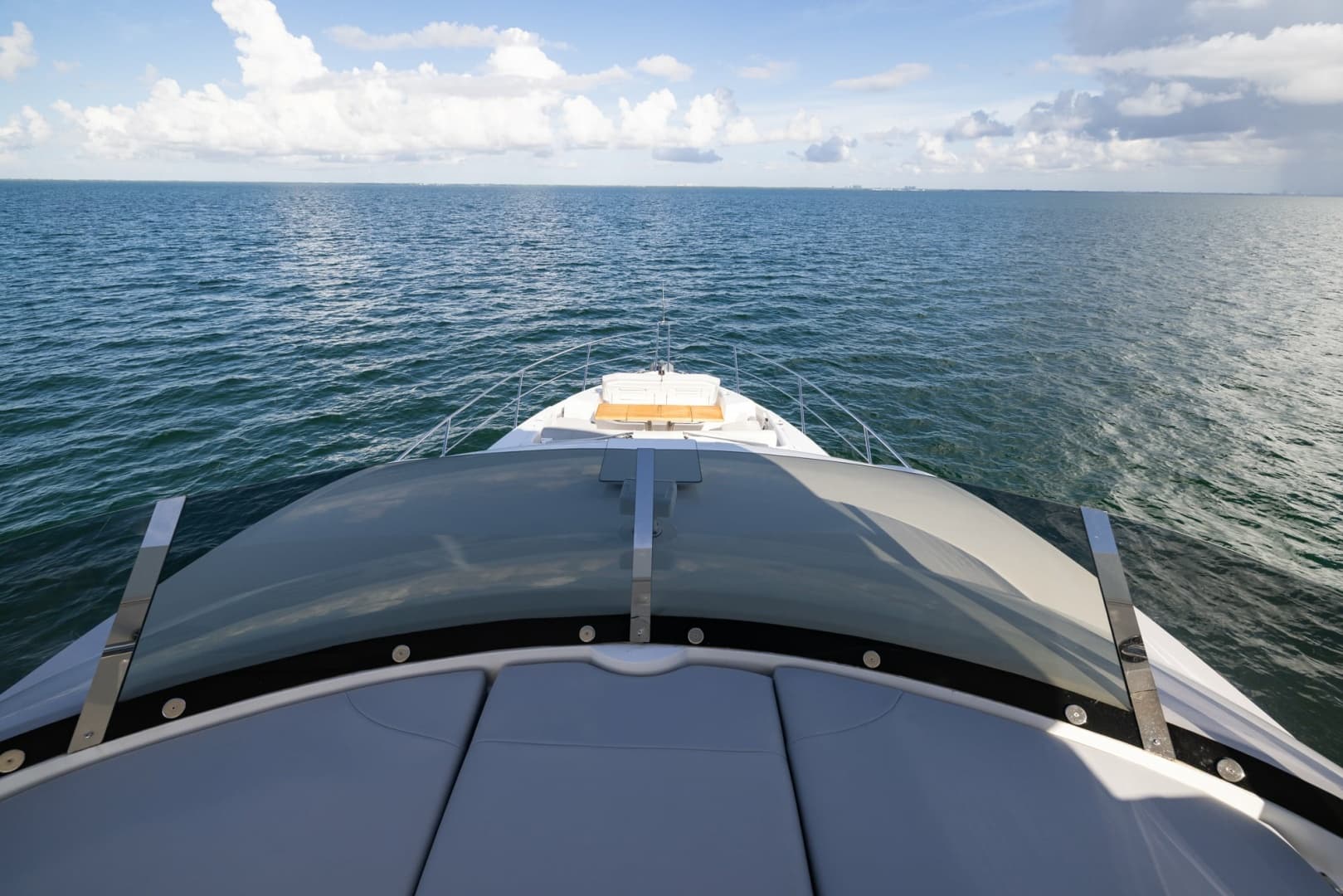 2022 Sunseeker Manhattan 68