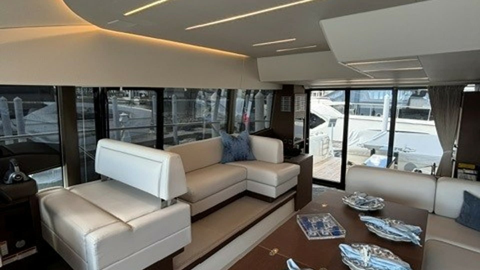 Stylish Salon with Panoramic Views