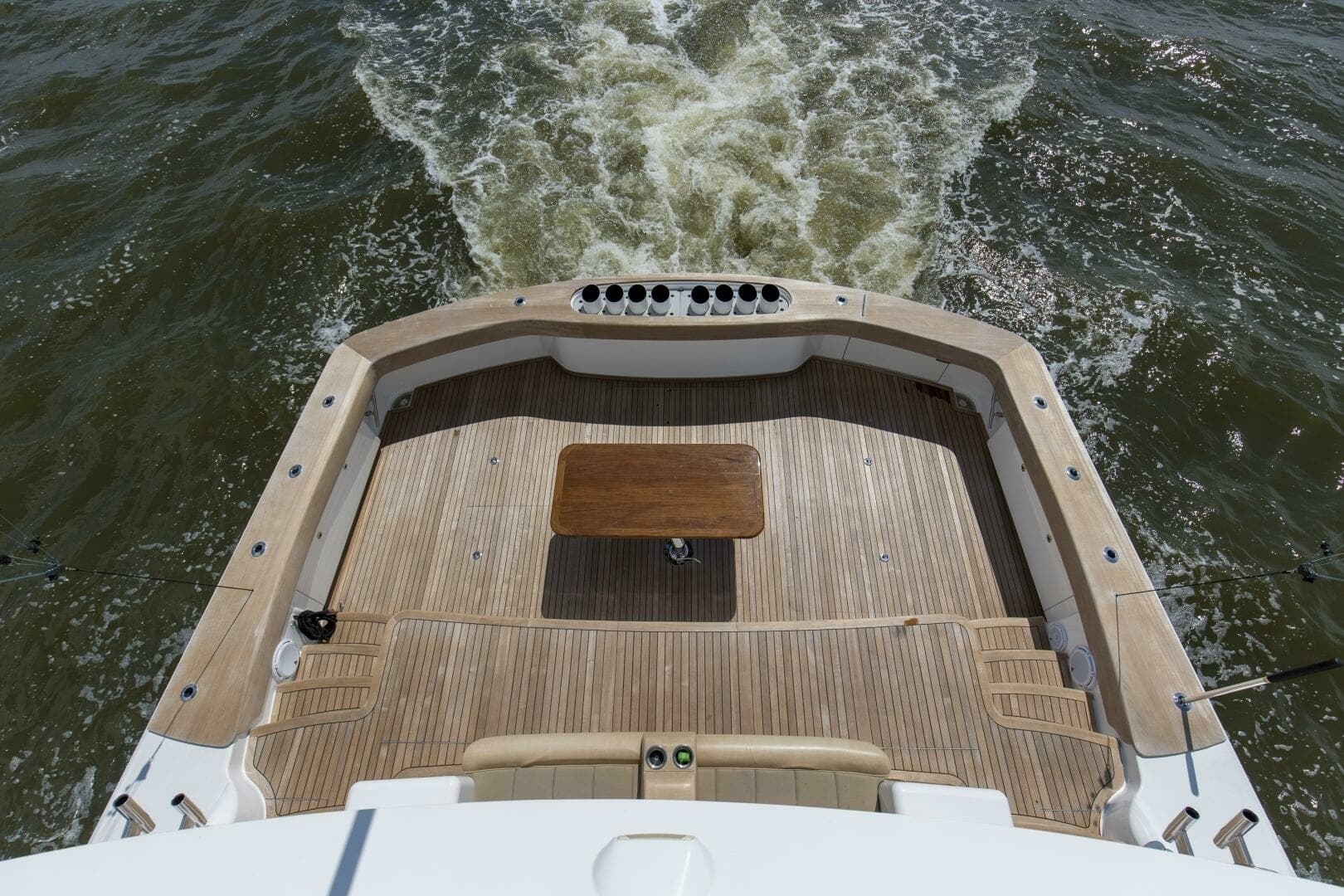 2016 92 Viking Enclosed Bridge Touche Stern Deck (9)