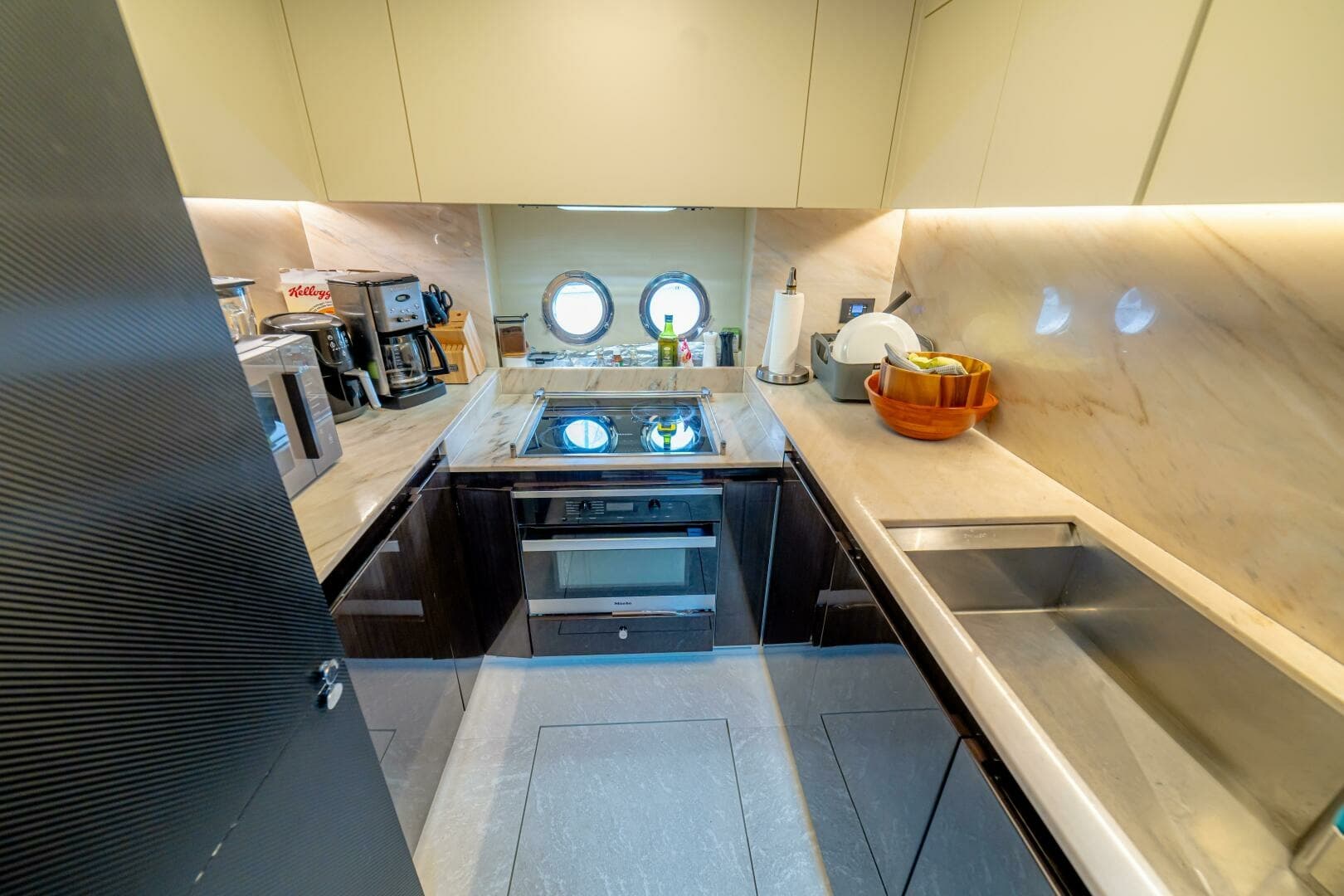 2017 Azimut 77 "Carpe Diem"