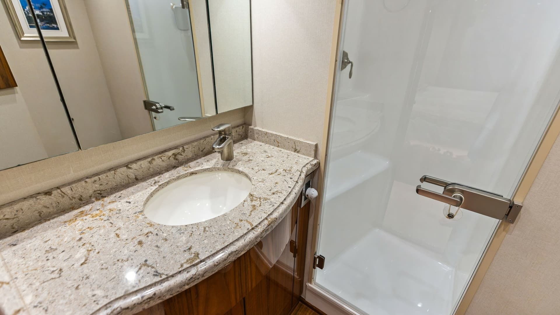 Luxurious En-Suite Bathroom