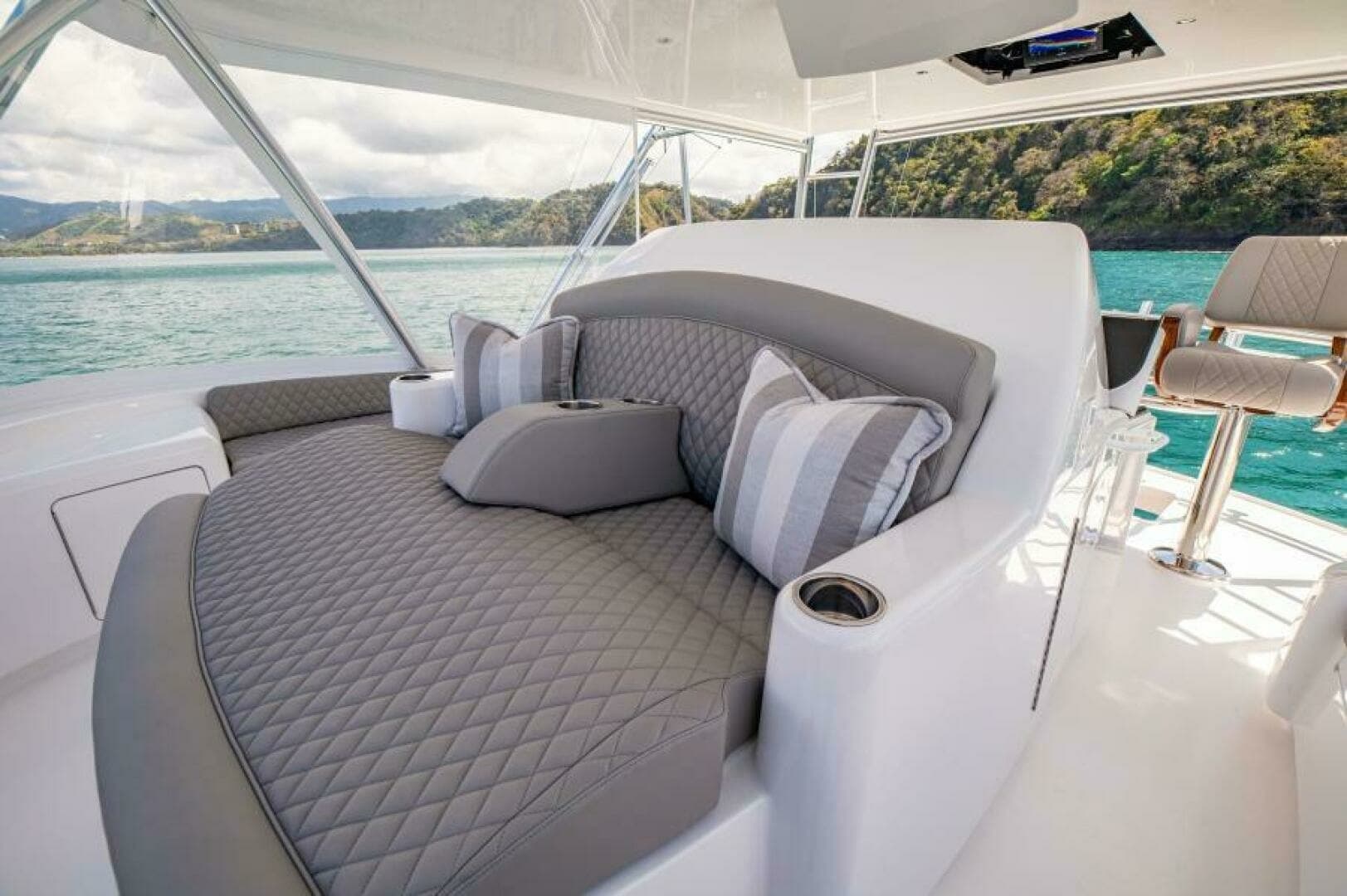 Flybridge Lounge Seating Area