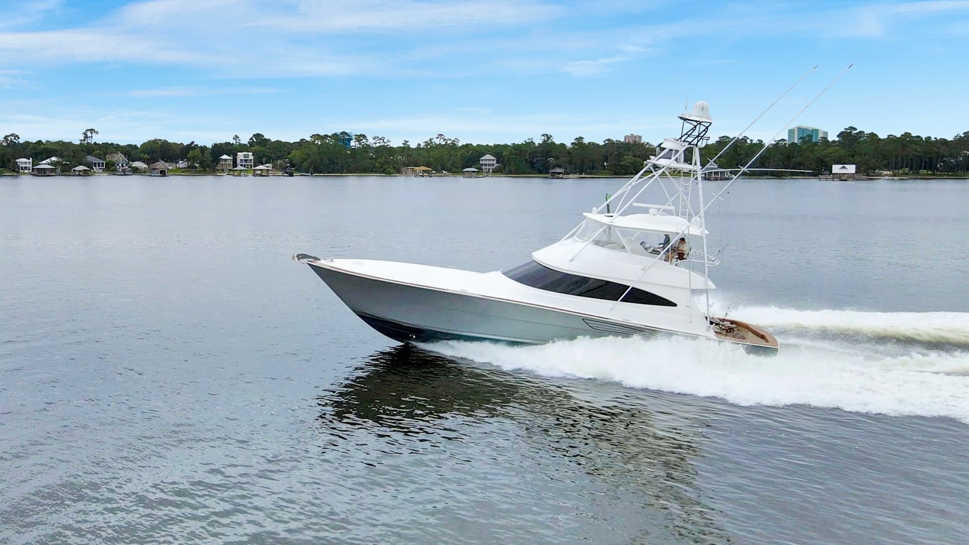 2020 68 Viking Convertible Gunpowder Exterior (5)
