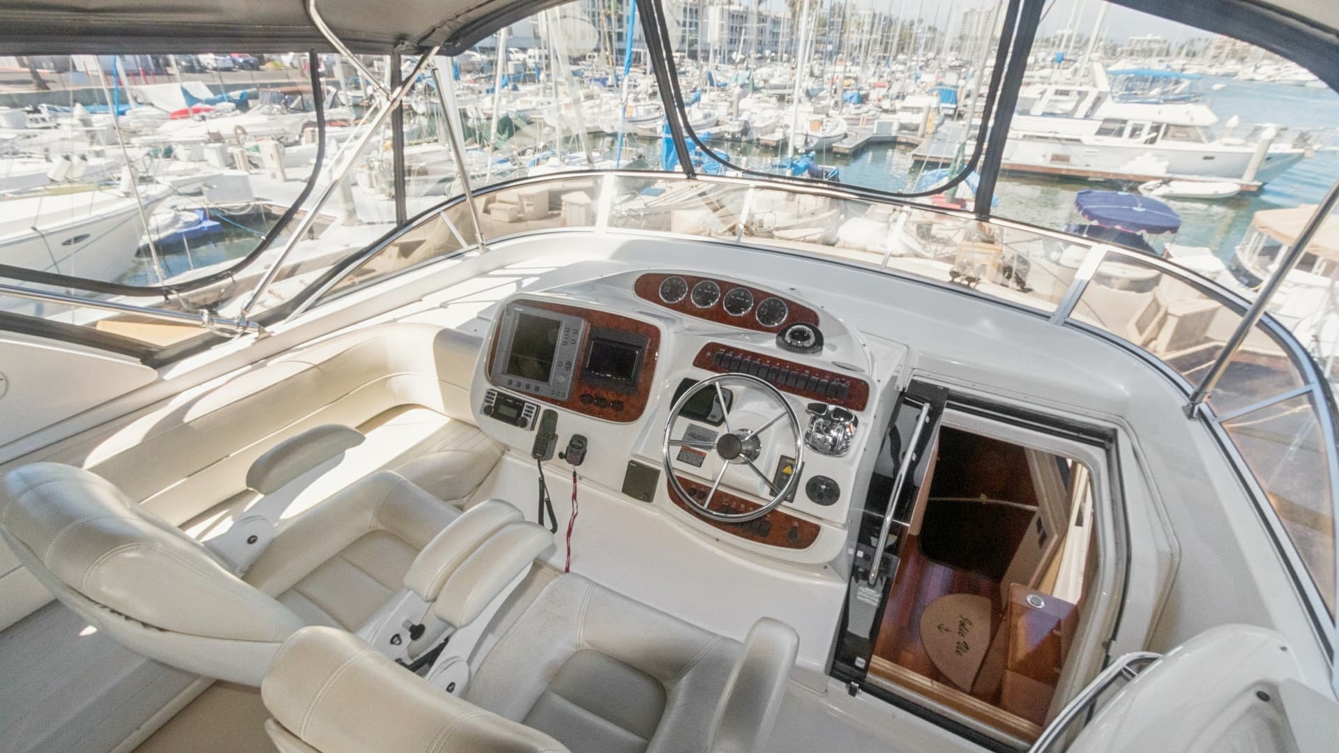 Flybridge Helm Station with Seating