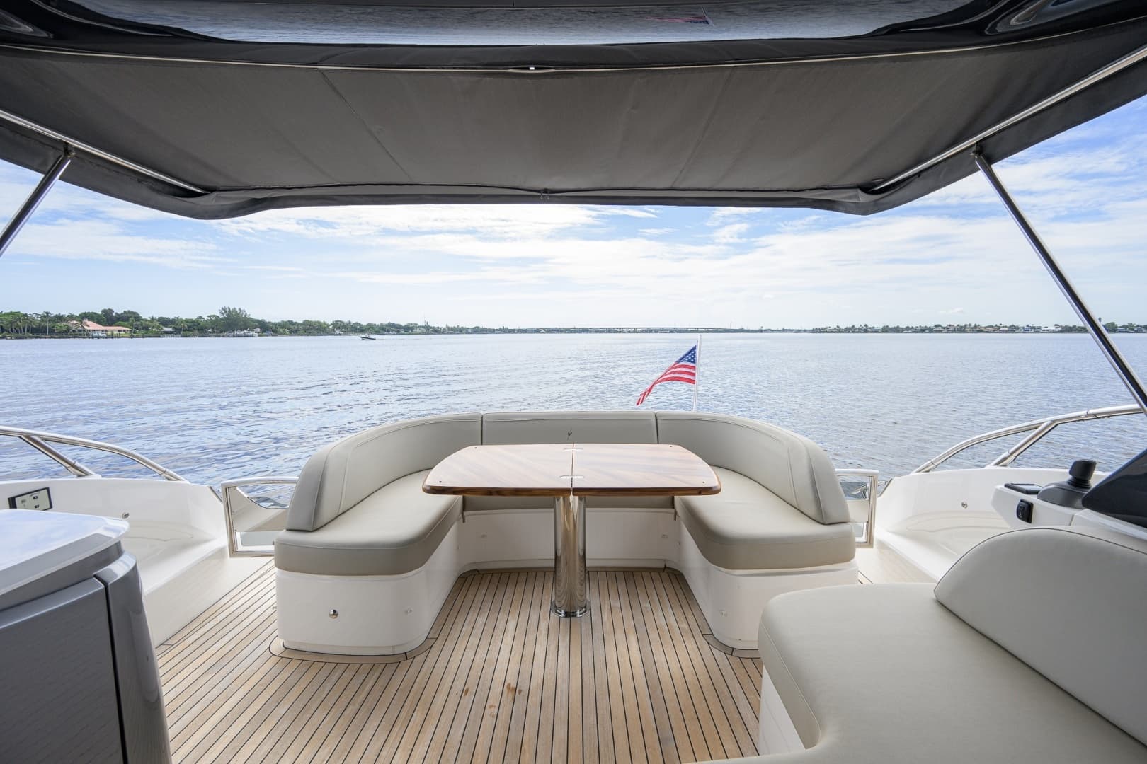 Princess 50 - Crown - Cockpit