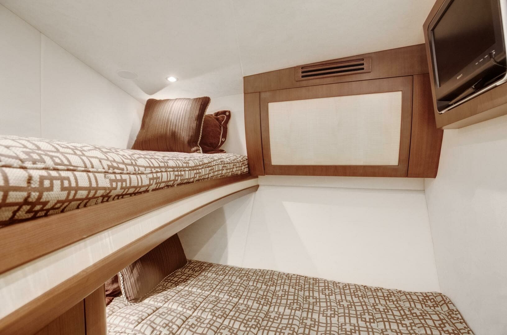 Ocean Yachts 64 - Love Boat - Stateroom