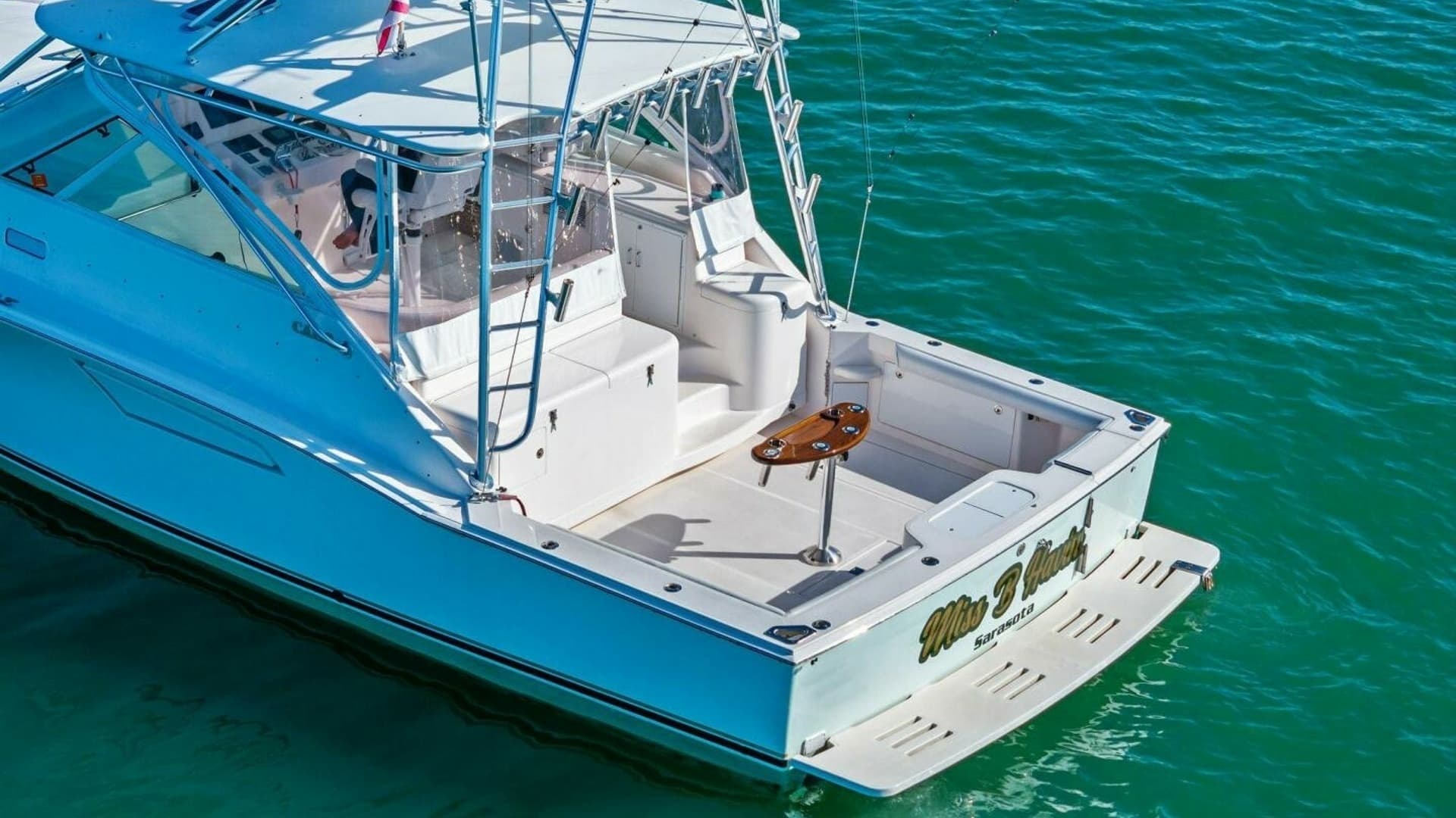 2005 40 Cabo Express - Miss B Halvin