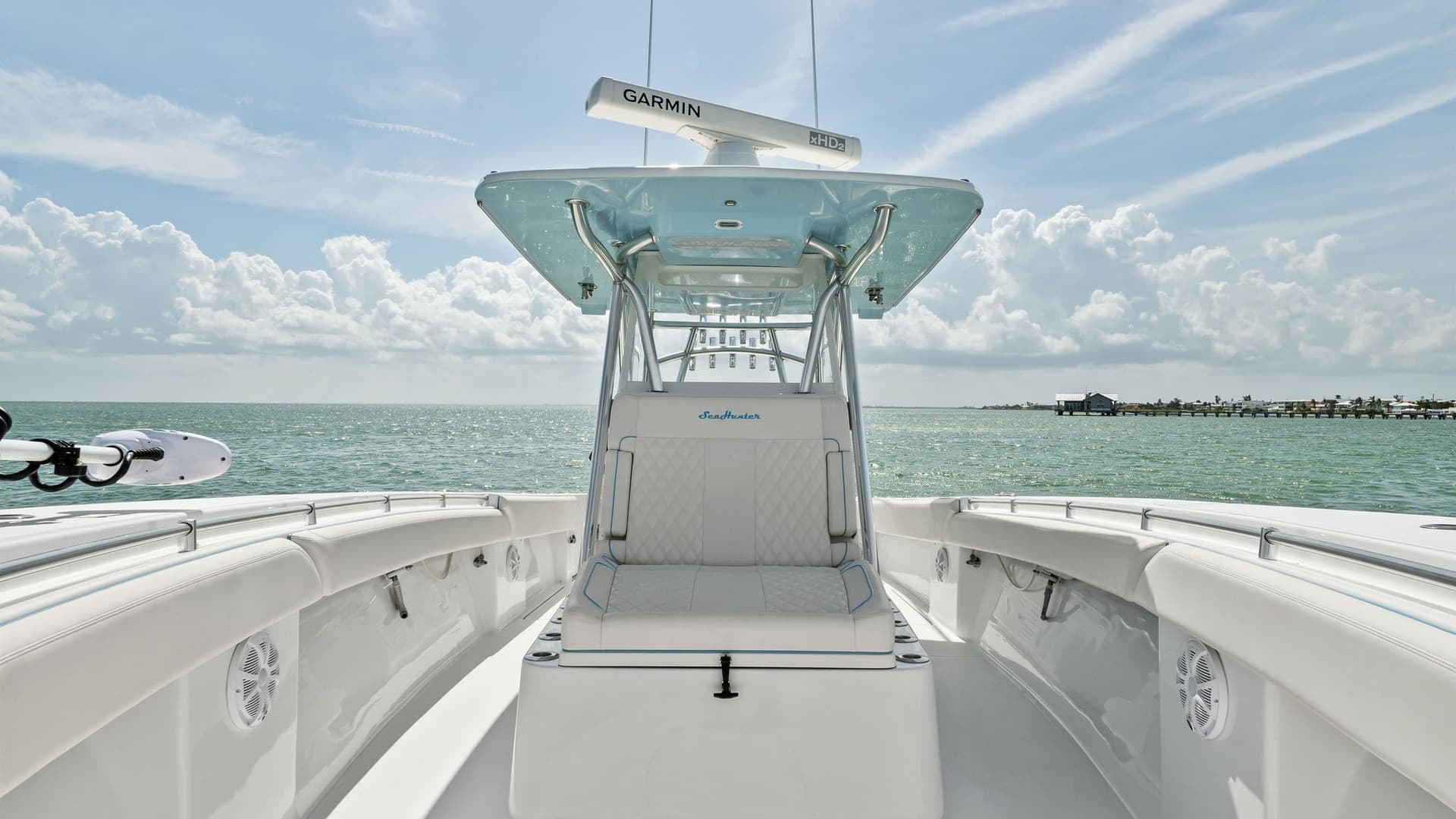Center Console Helm and Seating